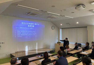 北米の大学にはTOEFL,IELTS, エッセイなどが重要