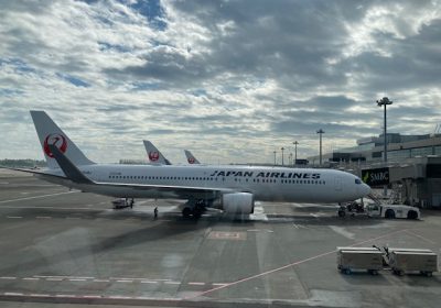 JAL便の7.5時間フライト